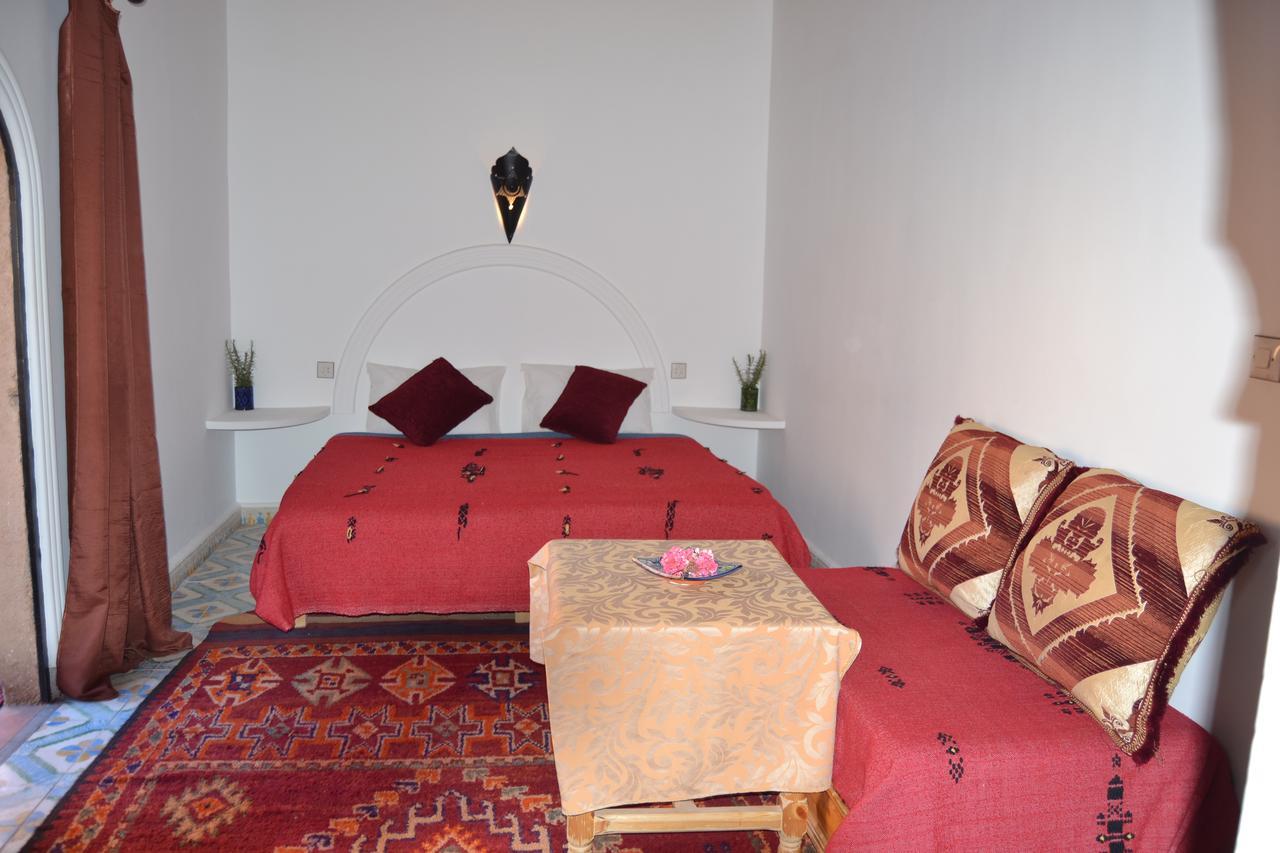 Auberge Tissadrine Akhendachou n'Ait Ouffi Exterior photo